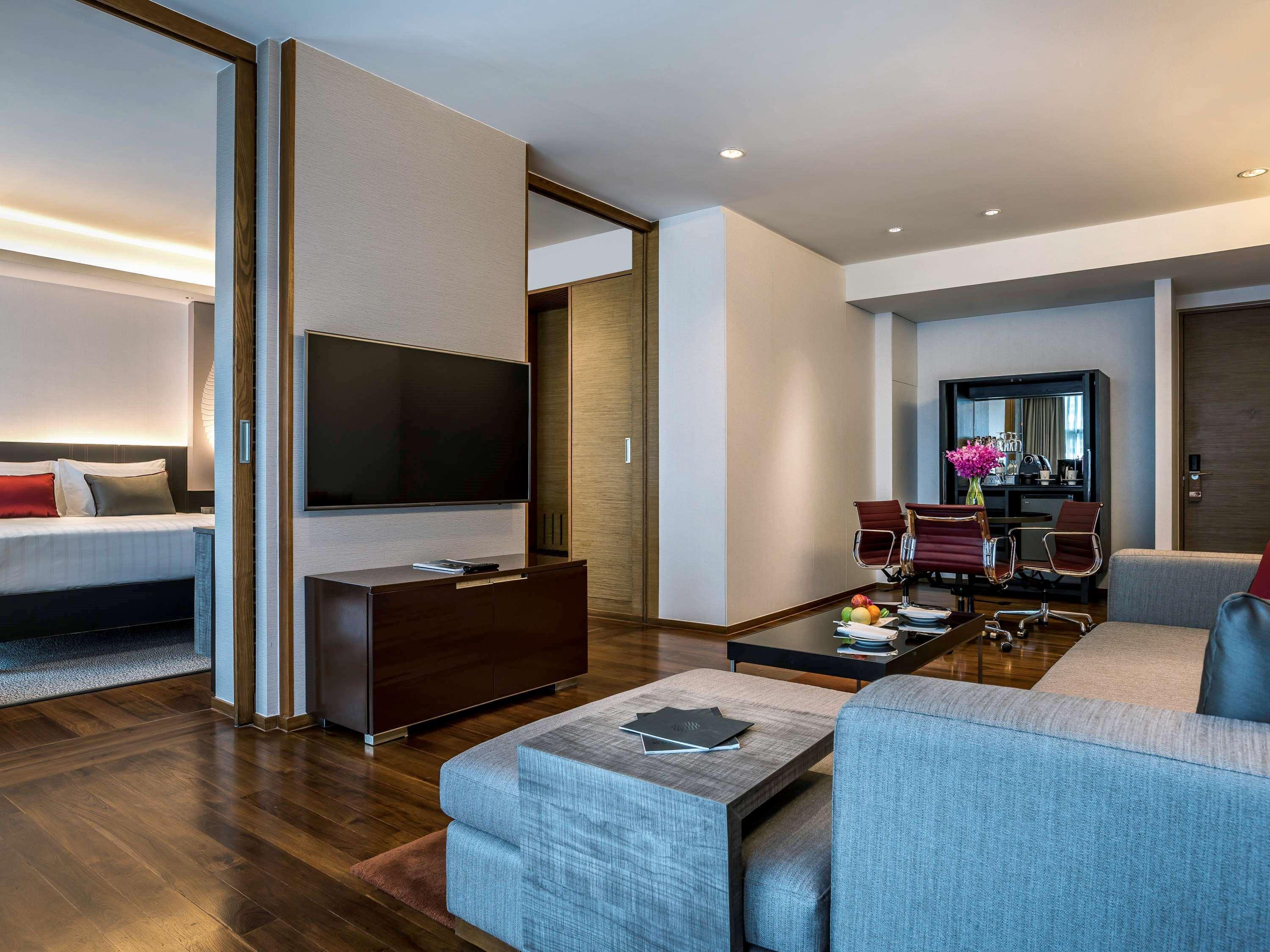 Hotel Pullman Bangkok King Power Zewnętrze zdjęcie A suite at the hotel