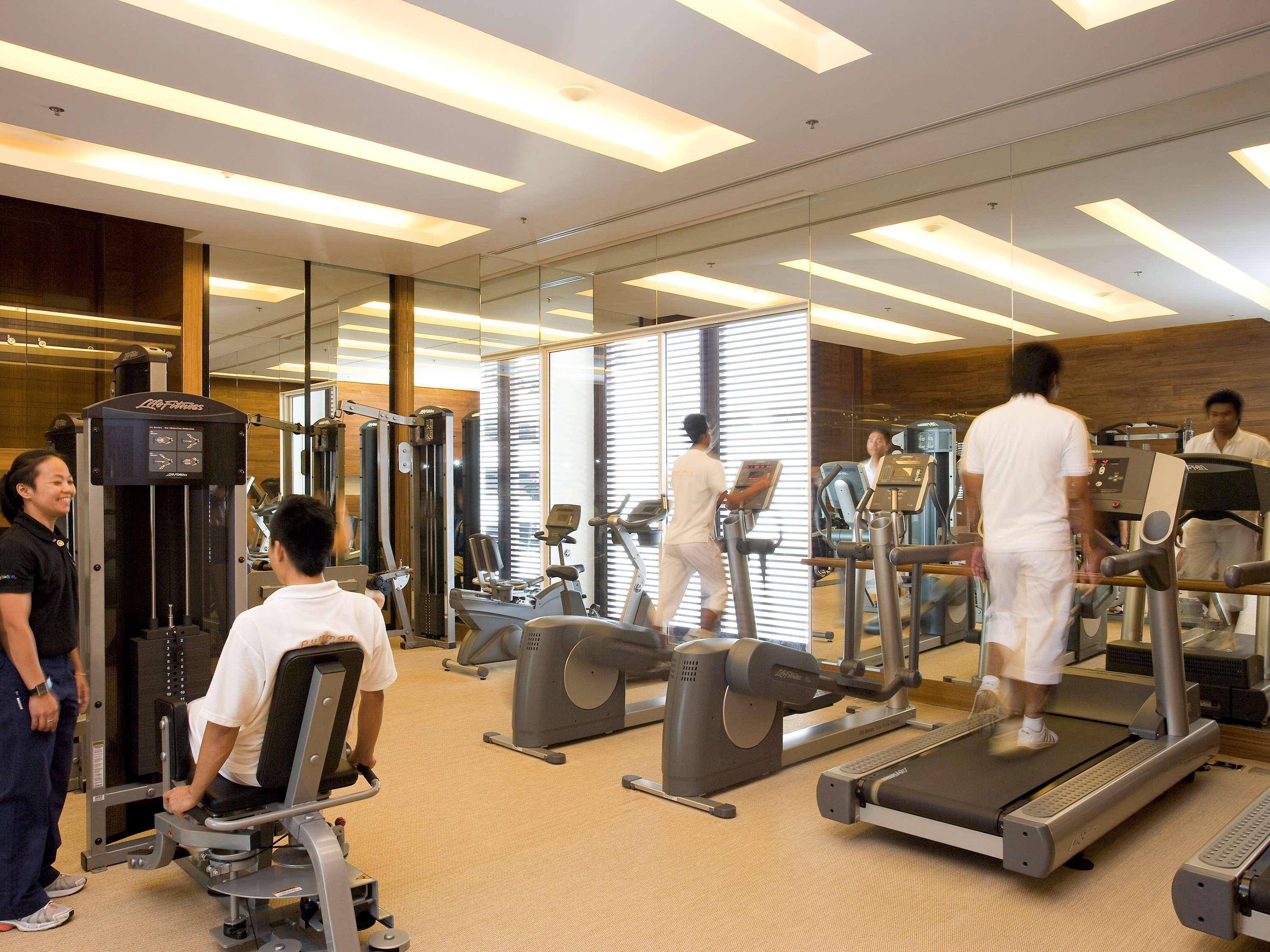 Hotel Pullman Bangkok King Power Zewnętrze zdjęcie The gym at the Taj Mahal Palace