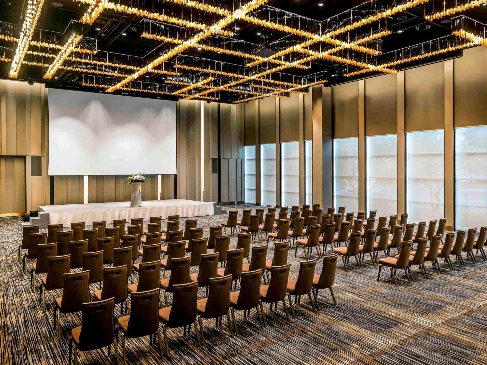 Hotel Pullman Bangkok King Power Zewnętrze zdjęcie The Westin Convention Centre