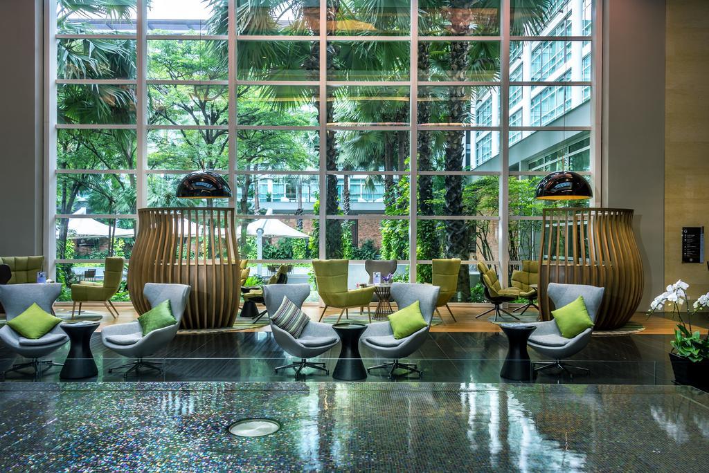 Hotel Pullman Bangkok King Power Zewnętrze zdjęcie The lobby of the hotel